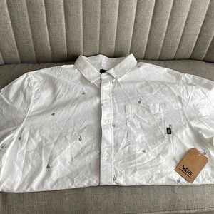 BRAND NEW MENS VANS BUTTON-DOWN SHORT SLEEVE SHIRT!!!